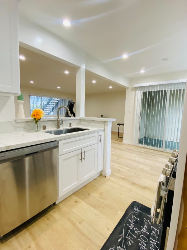 Building Photo - 8919 Longden Ave