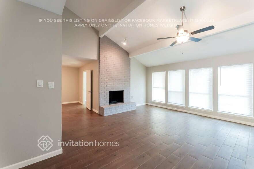 Building Photo - 4515 Hidden Springs Dr