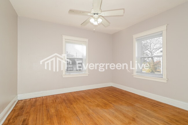 Building Photo - 316 N Hills Dr