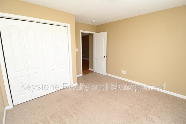 Building Photo - 1721 Thistlewood Dr
