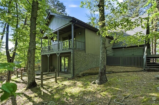 Building Photo - 114 Cherokee Dr S