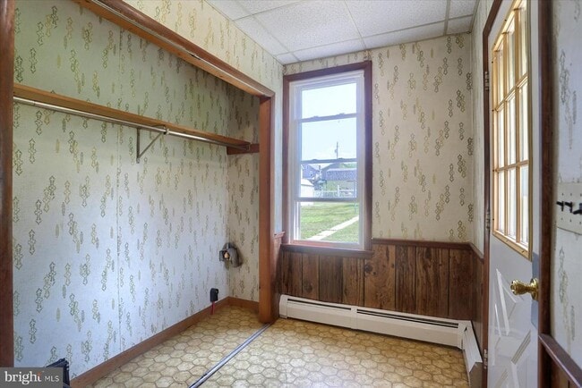 Building Photo - 117 3rd St
