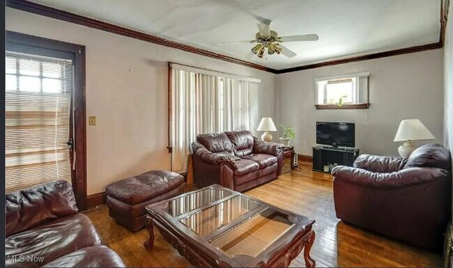 Building Photo - 14300 Darwin Ave