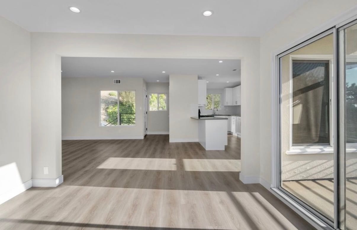 Building Photo - 1881 Verdugo Loma Dr