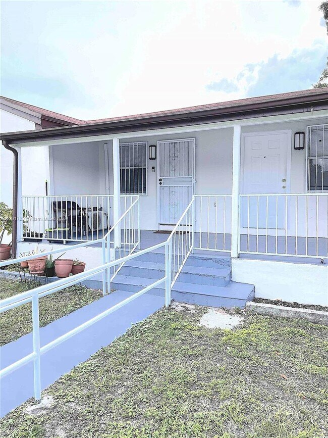 Building Photo - 3101 NW 28th St