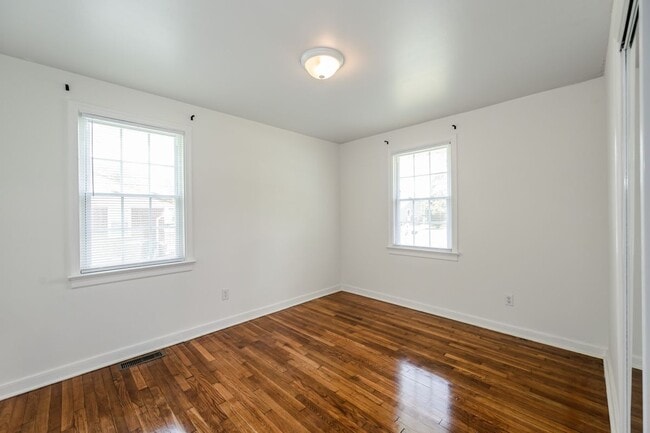 Building Photo - 9507 Stockbridge Dr