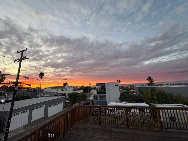 Building Photo - 4619 Del Monte Ave