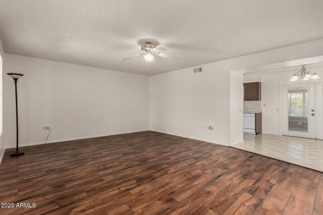 Building Photo - 16828 N 108th Ave