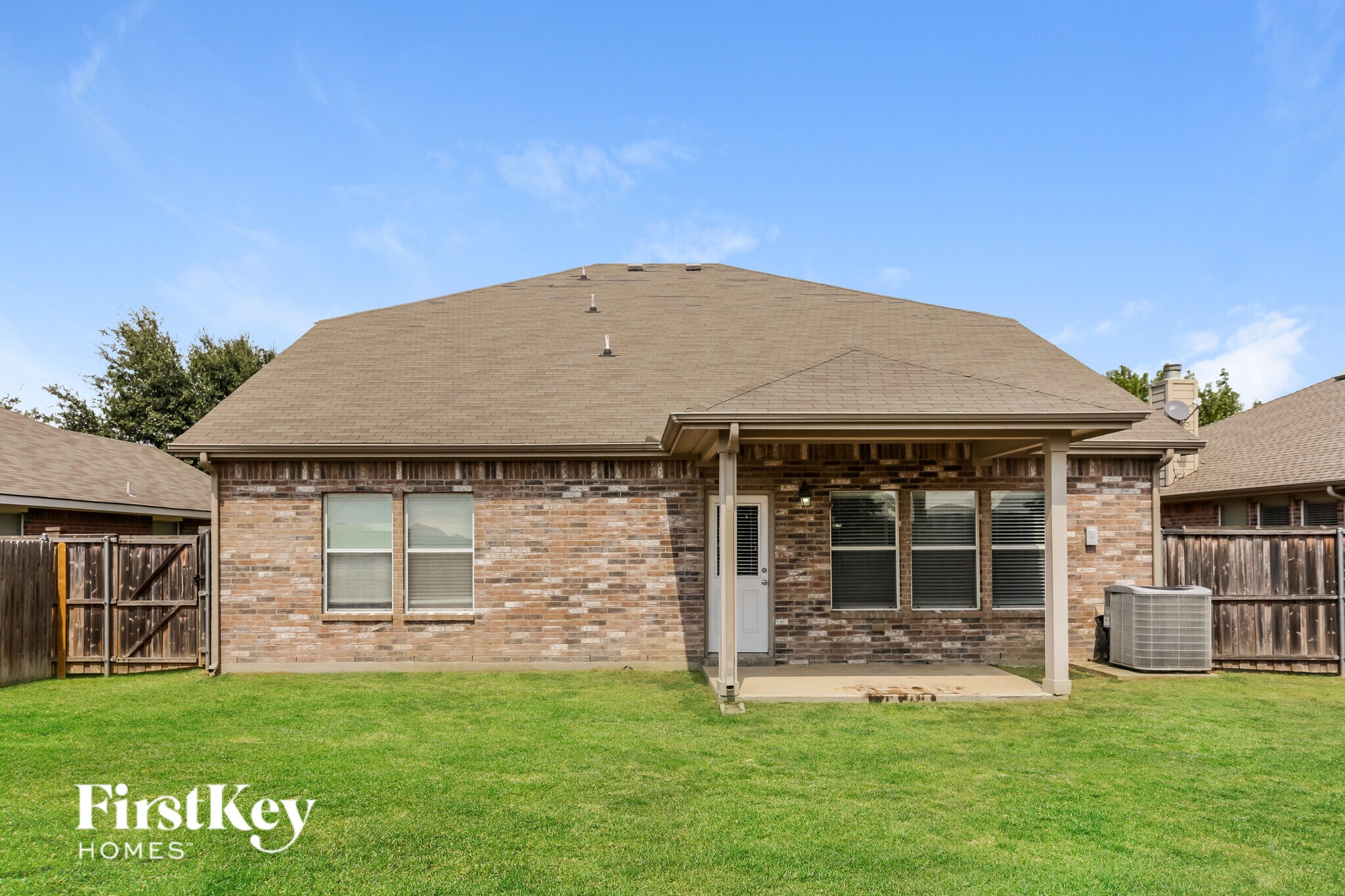 Building Photo - 7439 Gallo