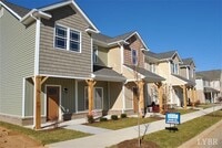 Building Photo - 3 Bedroom, 2.5 Bath Townhome in Cornerstone