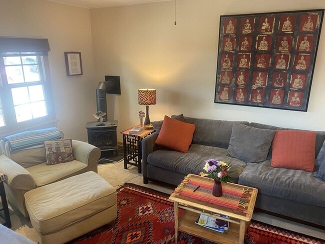 Building Photo - Unfurnished or Furnished - Santa Fe Style House & Studio on Rio Vista St.