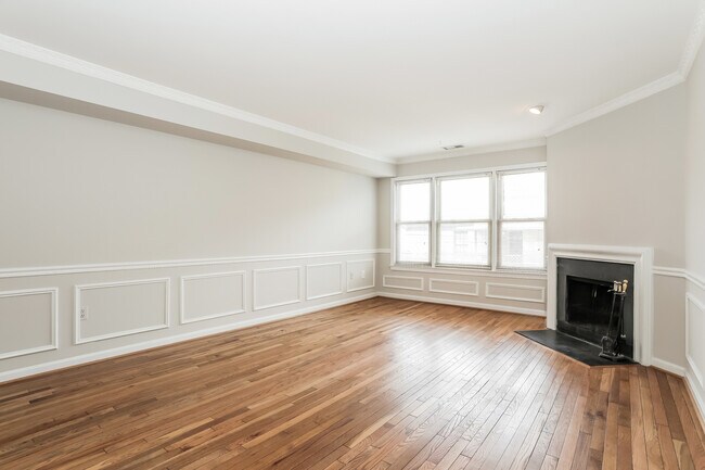 Building Photo - 1910 T St NW