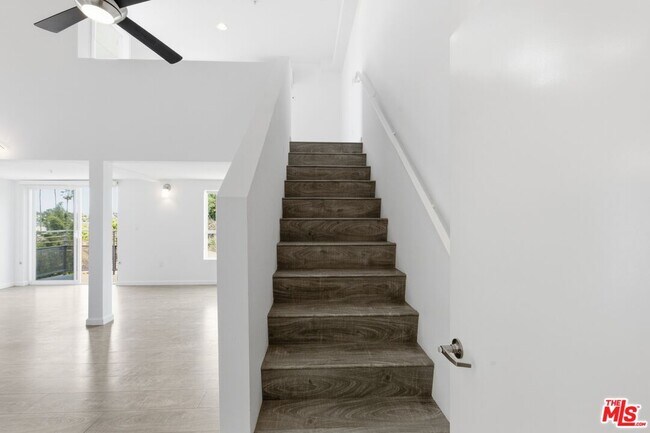 Building Photo - 4980 S Centinela Ave