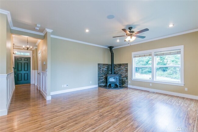 Building Photo - 16619 249th St E