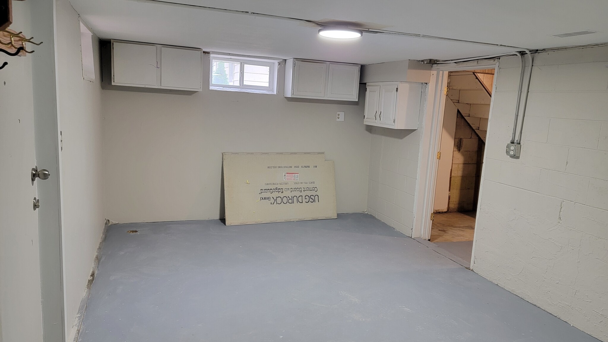 Building Photo - 9 Hillside Ave