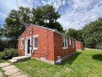 Building Photo - 2 Bed 1 Bath Single Family Home