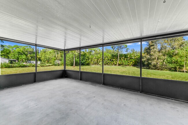 Building Photo - 13751 59th Ln N