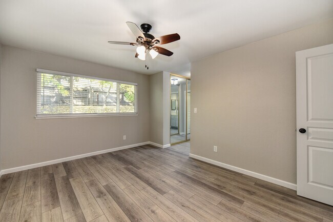 Master Bedroom - 6933 Trovita Way
