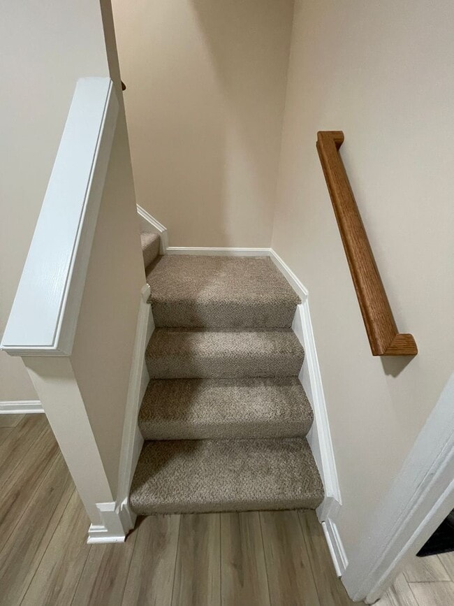 Building Photo - Elegant And Spacious 3 Bed 3.5 Bath Townhome In Vibrant Loudon Parkway Center