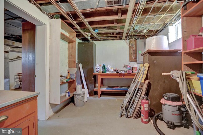 Building Photo - 23 Talbott Ave