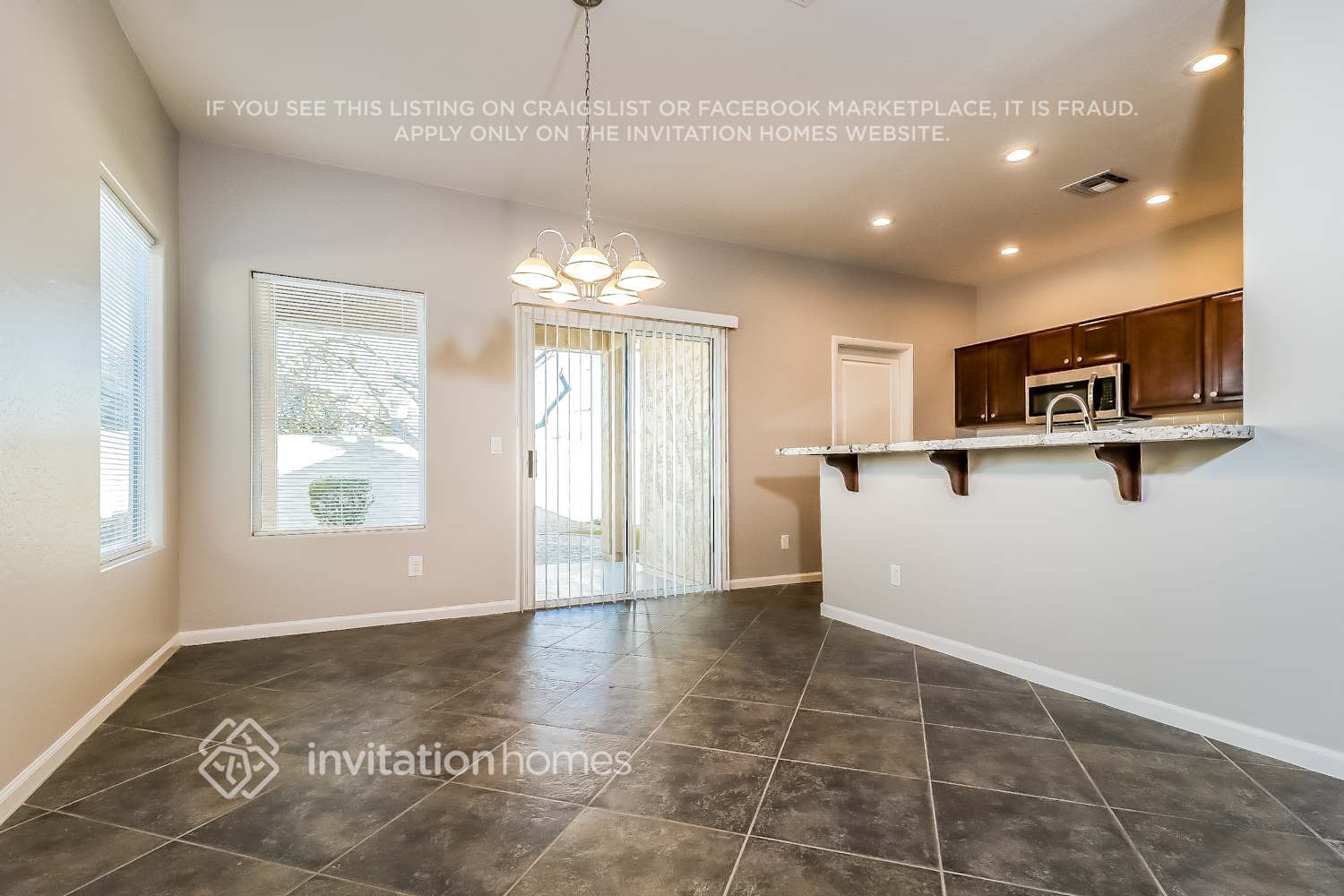 Building Photo - 43042 N Outer Banks Dr