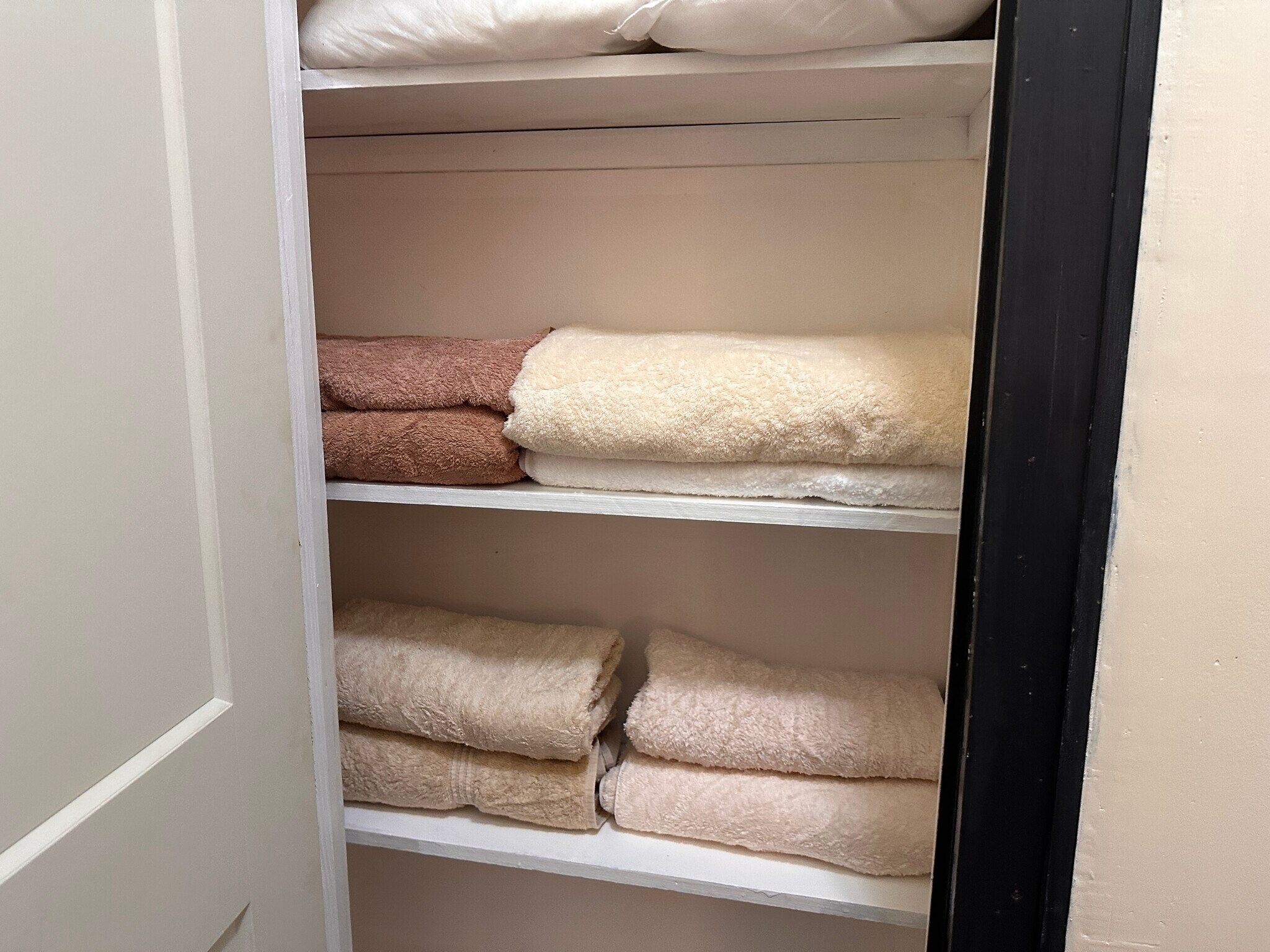 Building Photo - 1934 Washington St