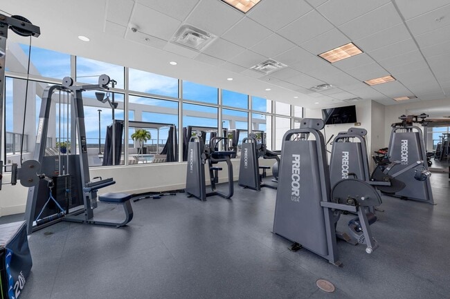 Building Photo - “Sleek Design Meets Walkable Downtown Livi...
