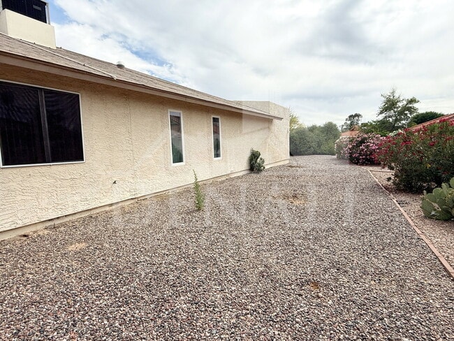 Building Photo - 1612 Leisure World