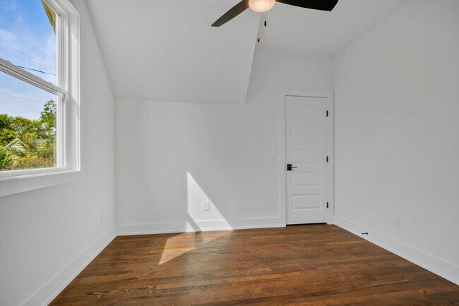 Building Photo - New Build in Old Hickory!