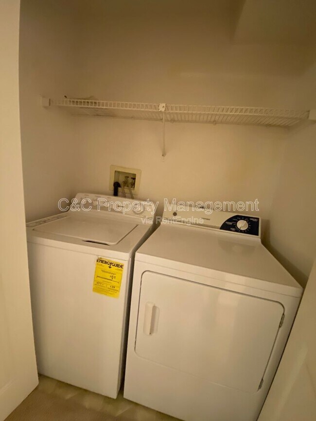 Building Photo - 3508 Paseo De Los Americanos