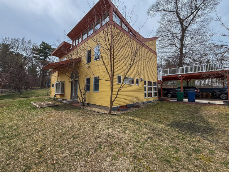 Building Photo - 5 Avondale Ave