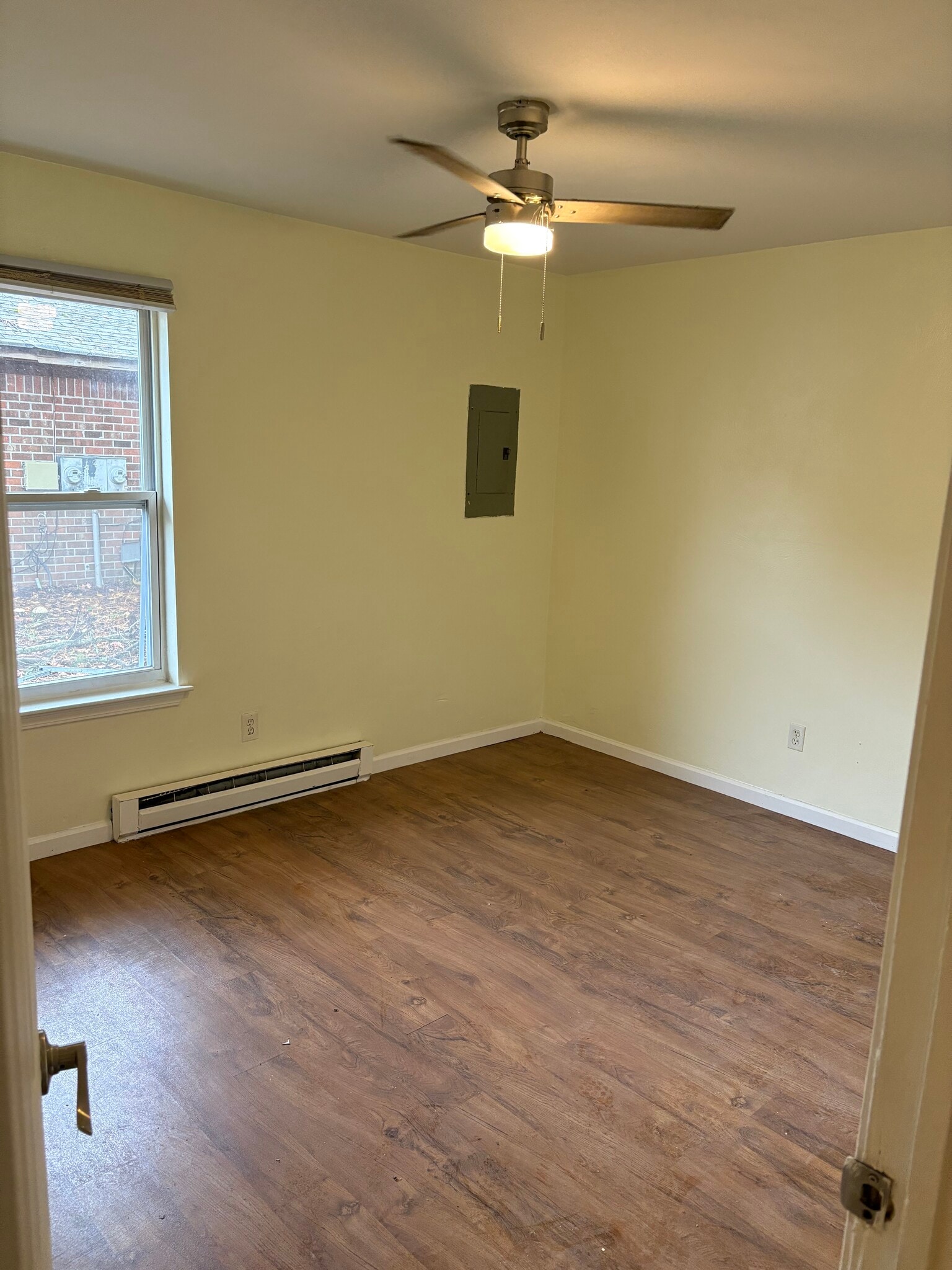 Building Photo - 706 Grant Ave