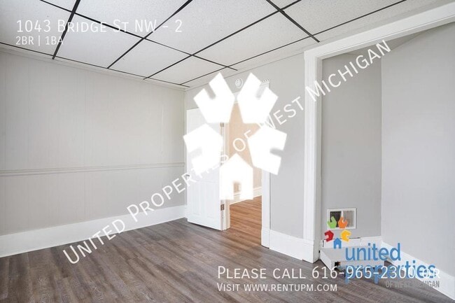 Building Photo - Available Now | Upper 2 Bedroom 1 Bath Apa...