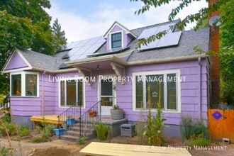 Building Photo - 2927 SW Hume Ct