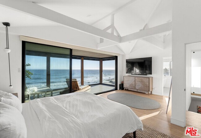 Building Photo - 21715 Rambla Vista