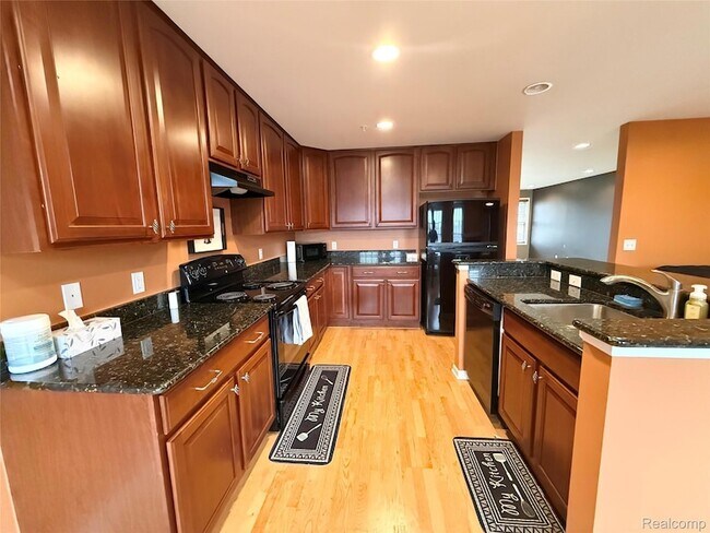 Building Photo - 207 Amys Walk