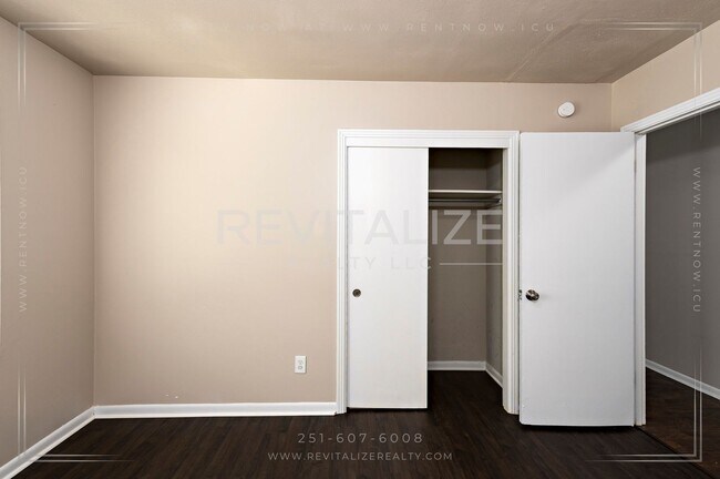 Building Photo - Beautifully Updated 4-Bedroom Home in West Mobile!