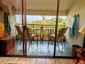 Building Photo - 2BR/1BA Penthouse with Ocean View