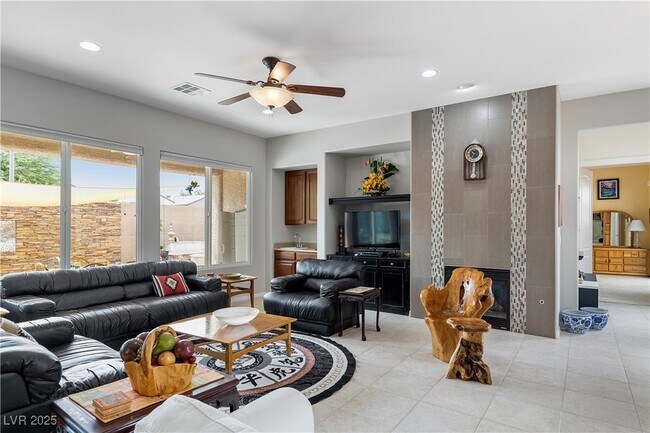 Building Photo - 2611 Savannah Springs Ave