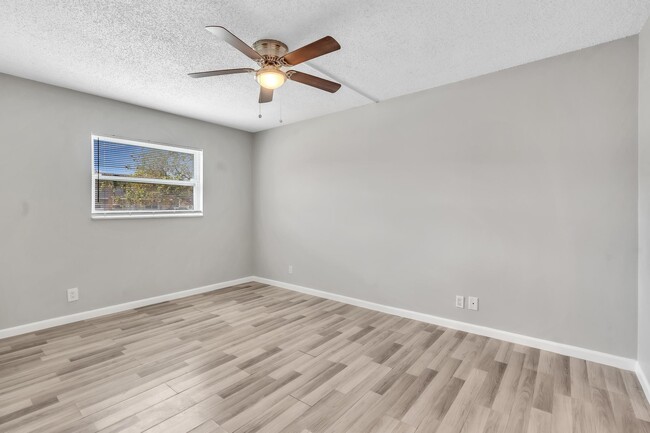 Building Photo - 22795 SW 66th Ave