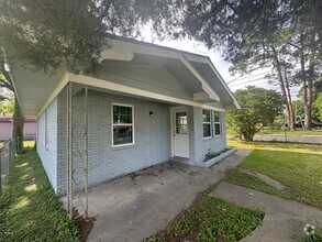 Building Photo - Now Available For Rent!