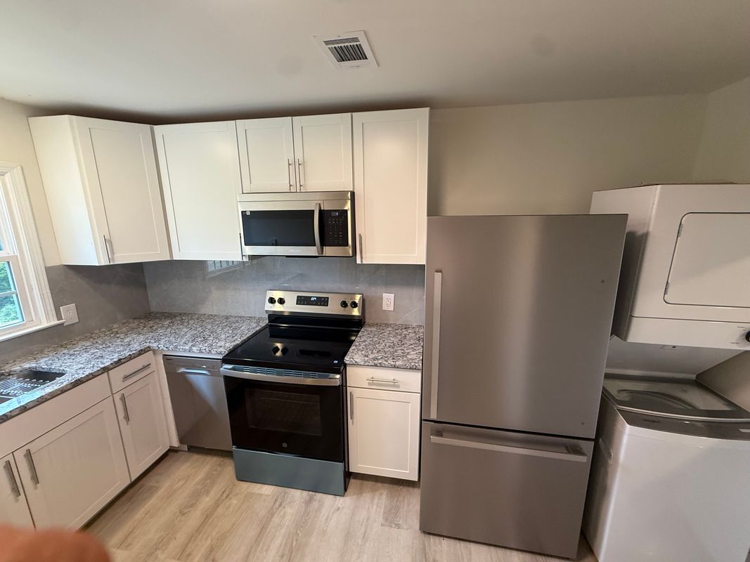 Building Photo - 1177 Boulevard