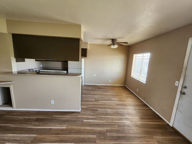 Building Photo - 4796 Nova Ln