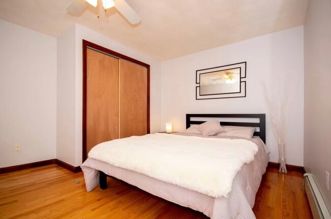 Building Photo - 243 Princeton St