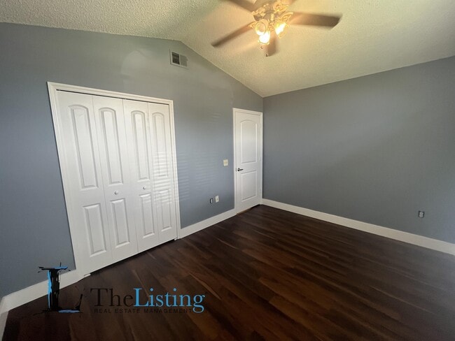 Building Photo - 444 Long Pine Dr