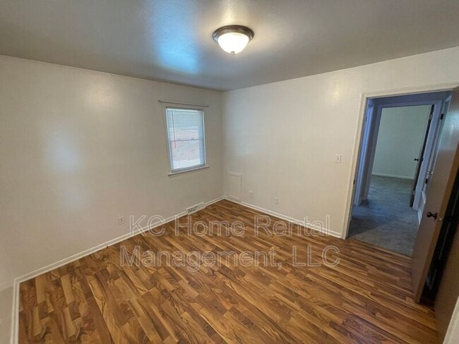 Building Photo - 236 Bonaire St
