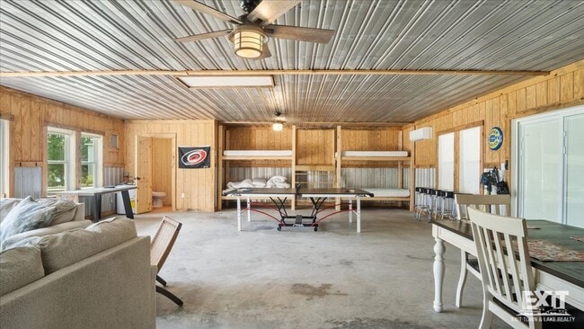 Building Photo - 104 Dogwood Acres