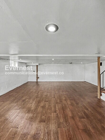 Building Photo - 616 S Jefferson St