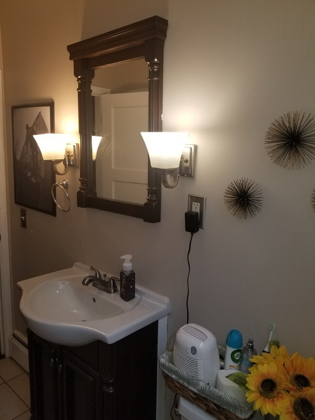 Building Photo - 5536 Nicollet Avenue, Unit 5