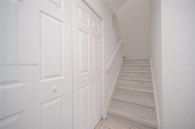 Building Photo - 10885 NW 89th Terrace